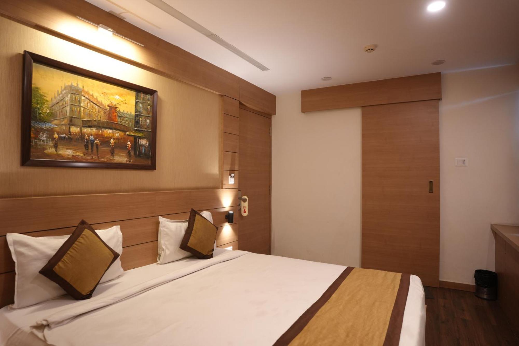 Hotel Silkhouse Premier Danapur 외부 사진